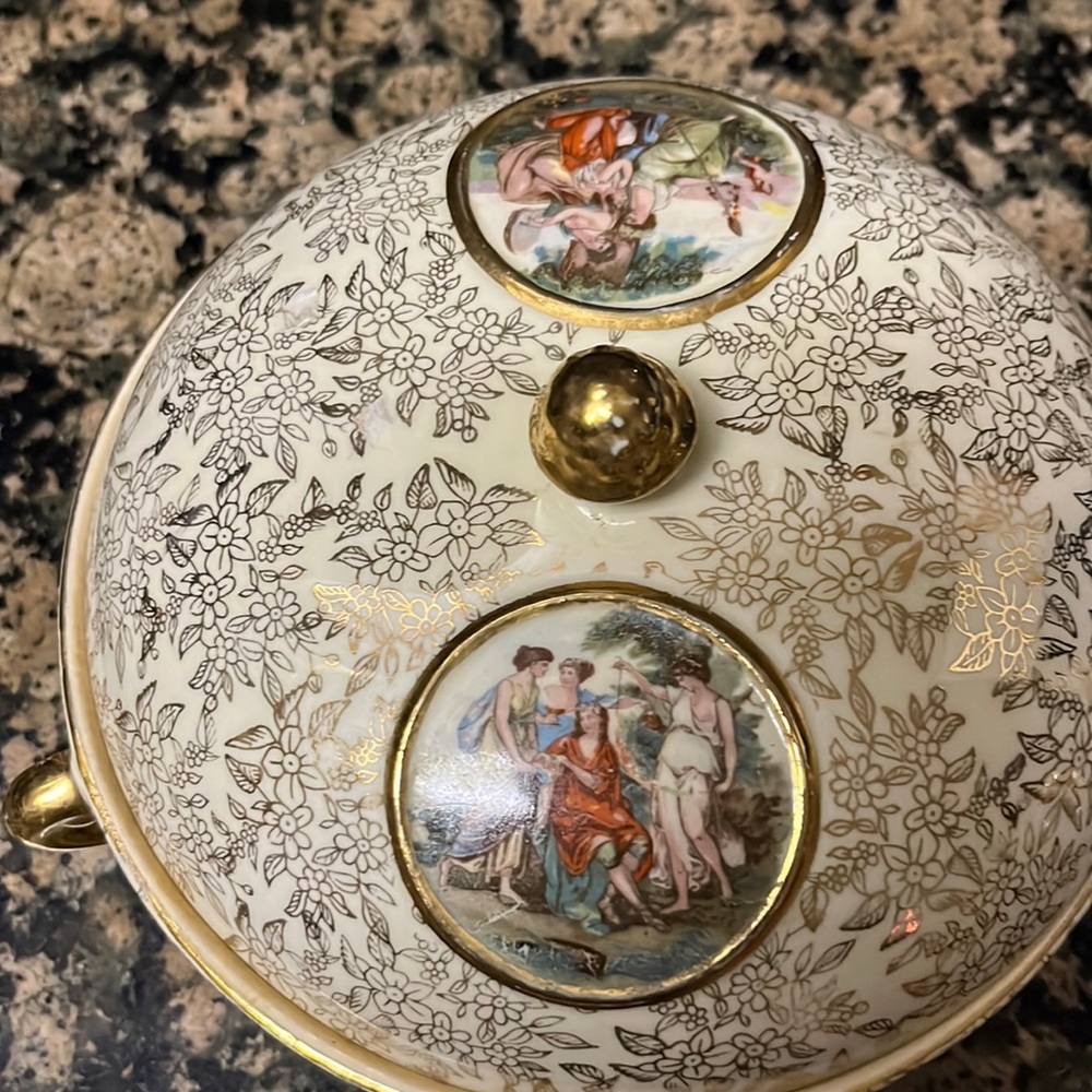 Empire England covered dish